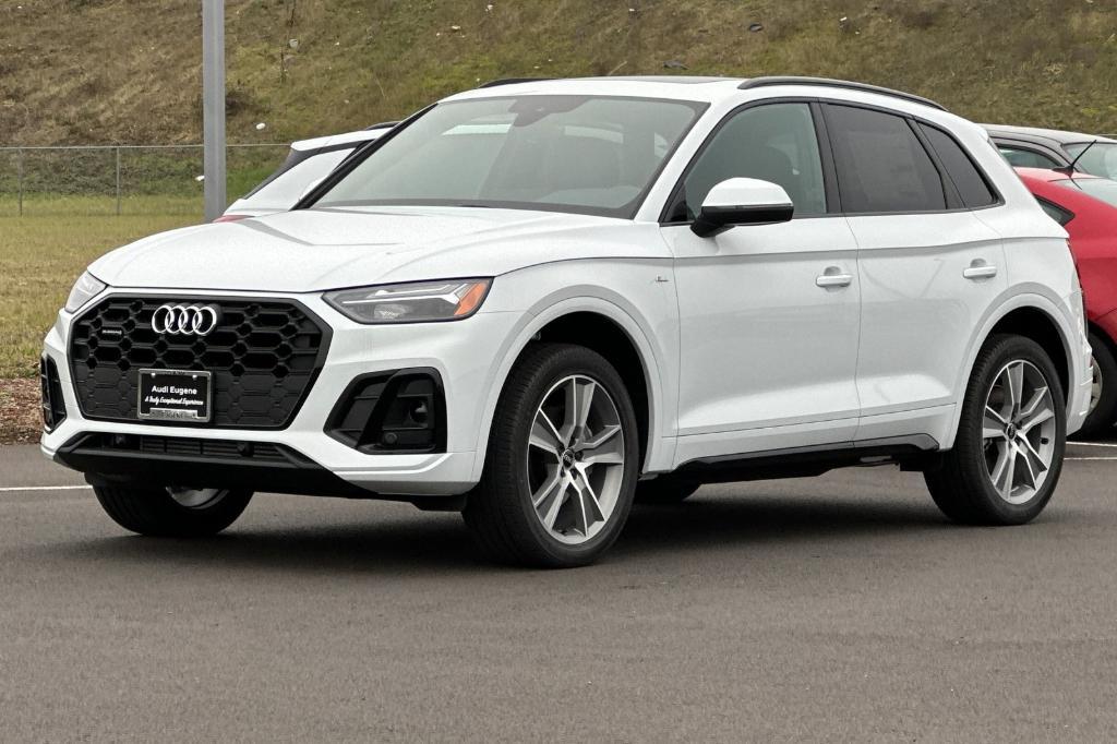 new 2025 Audi Q8 car, priced at $83,705