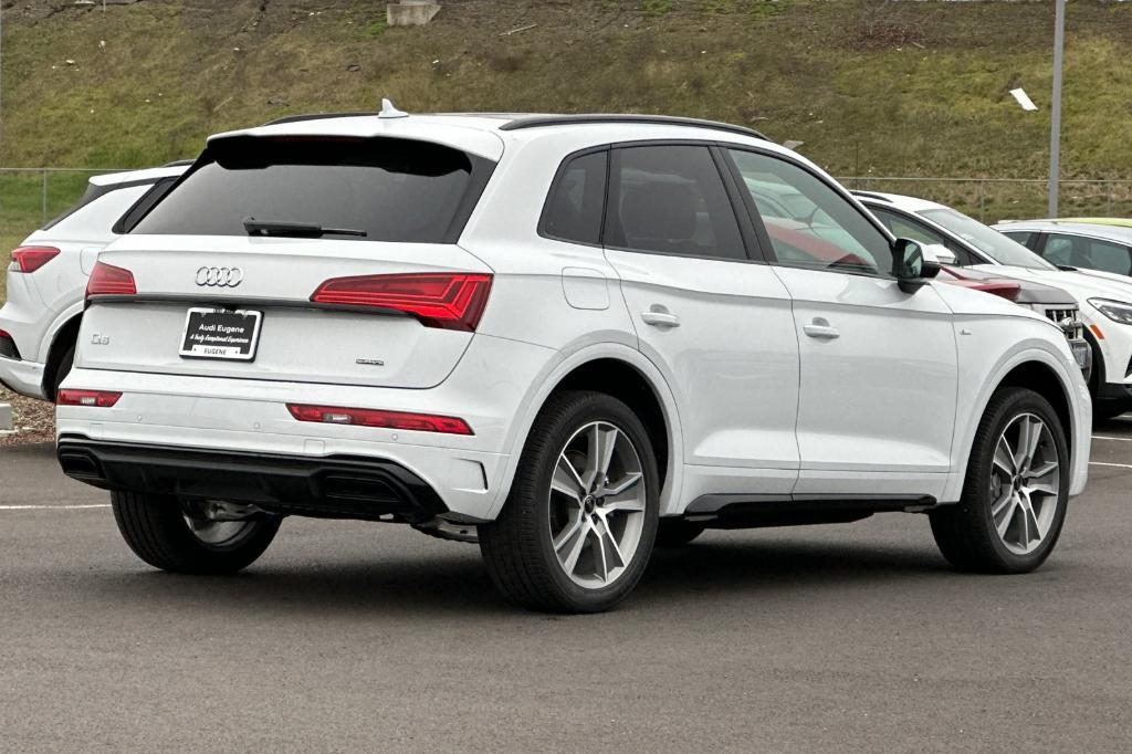 new 2025 Audi Q8 car, priced at $83,705