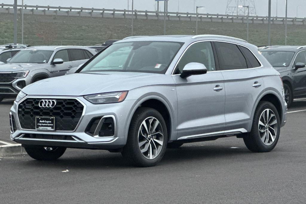 new 2025 Audi Q5 car, priced at $53,085