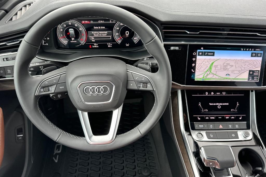 new 2025 Audi Q7 car, priced at $67,605
