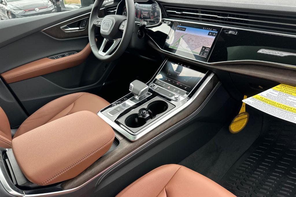 new 2025 Audi Q7 car, priced at $67,605