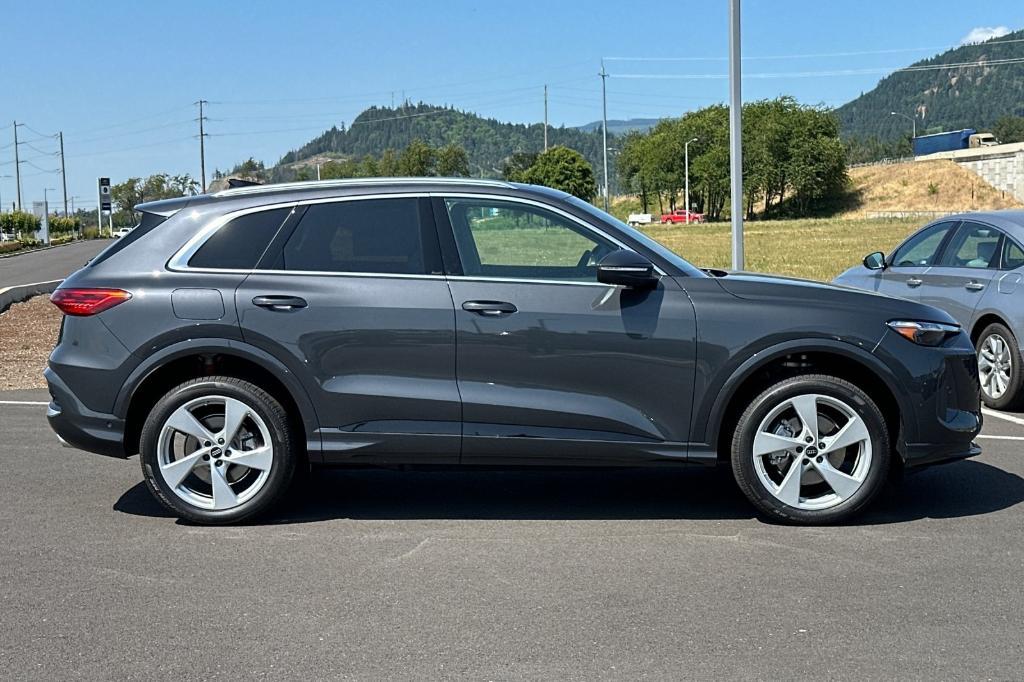 new 2025 Audi Q5 car, priced at $61,390