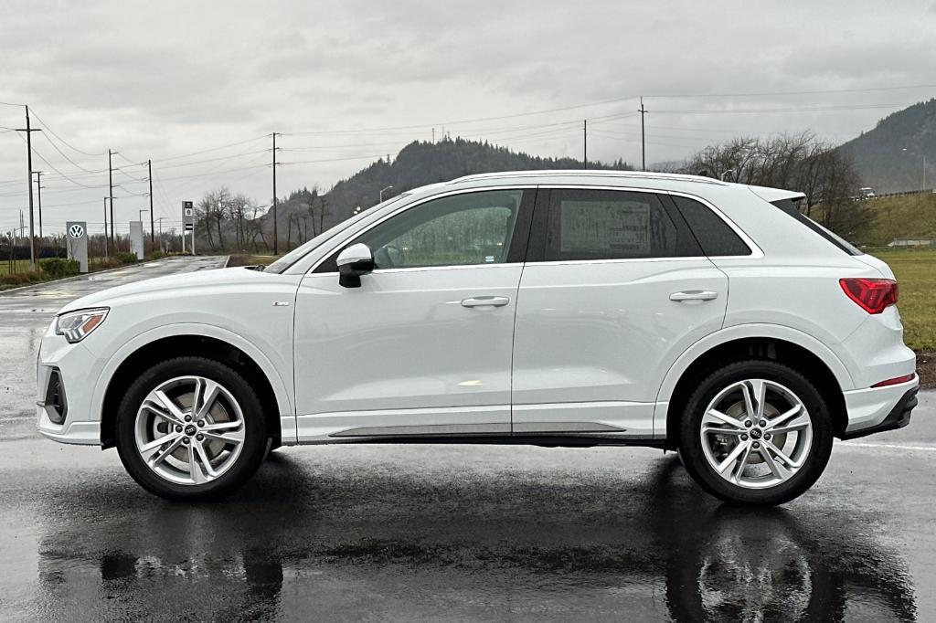 new 2024 Audi Q3 car, priced at $45,225