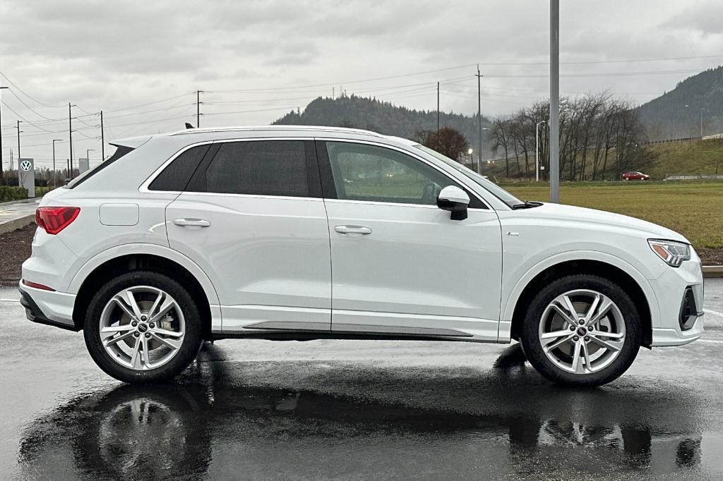 new 2024 Audi Q3 car, priced at $45,225