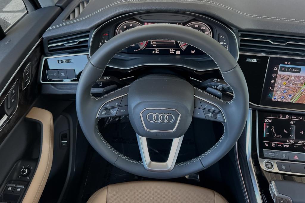 new 2025 Audi Q7 car, priced at $71,620