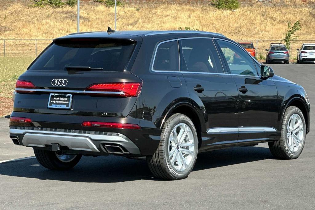 new 2025 Audi Q7 car, priced at $71,620