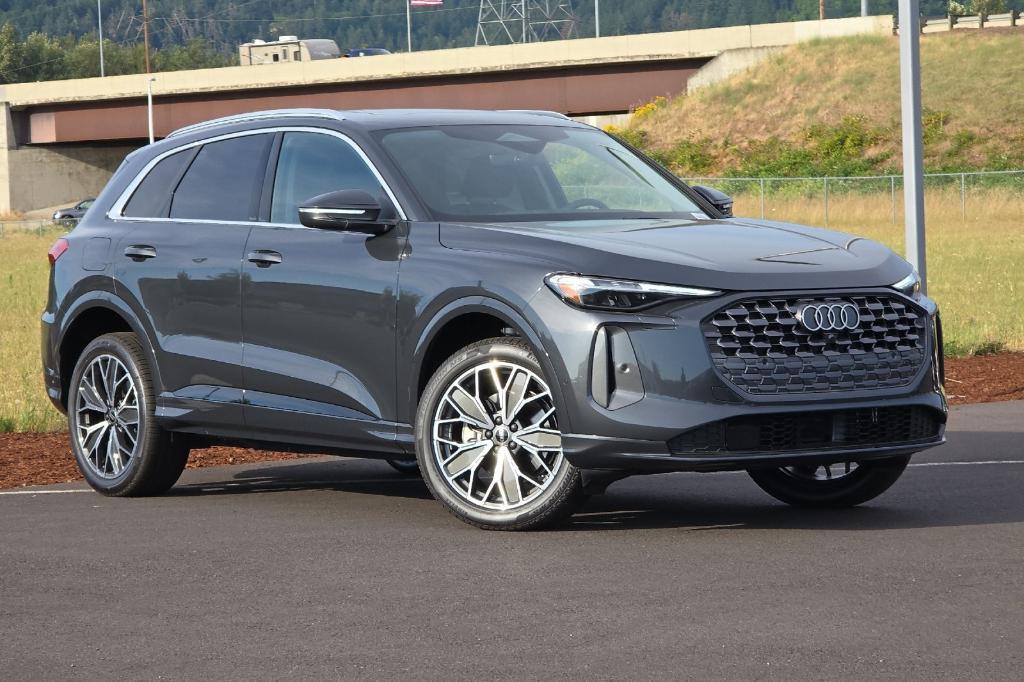 new 2025 Audi Q5 car, priced at $61,000