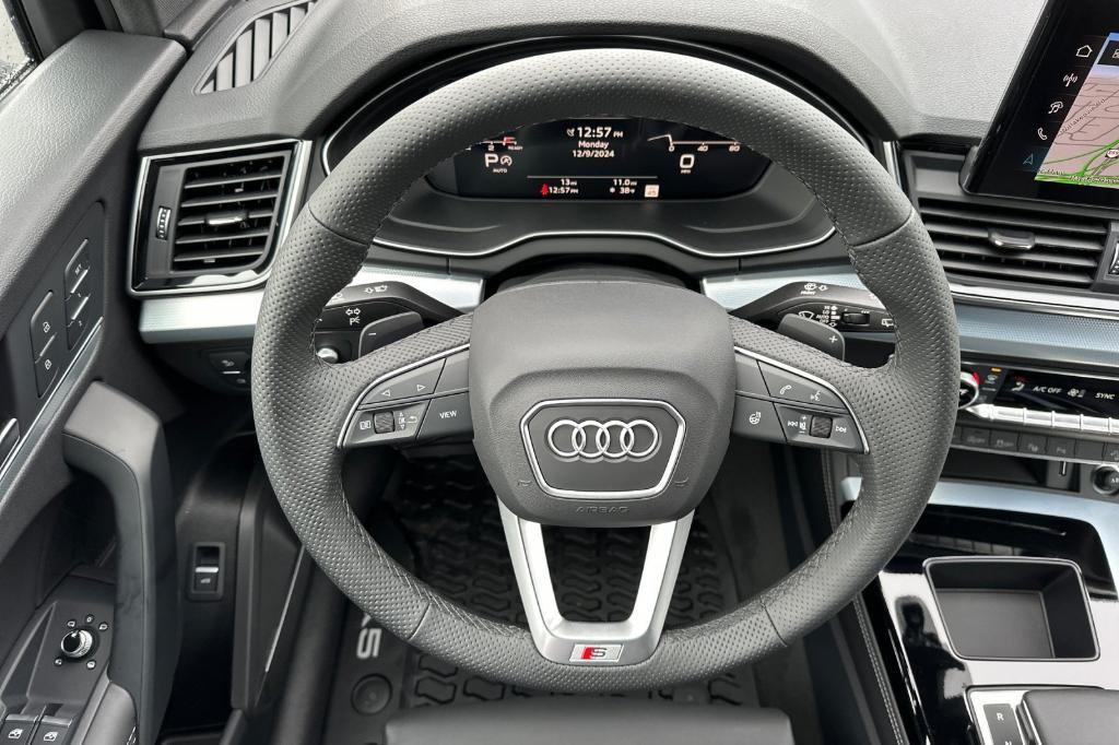 new 2025 Audi Q5 car, priced at $59,900