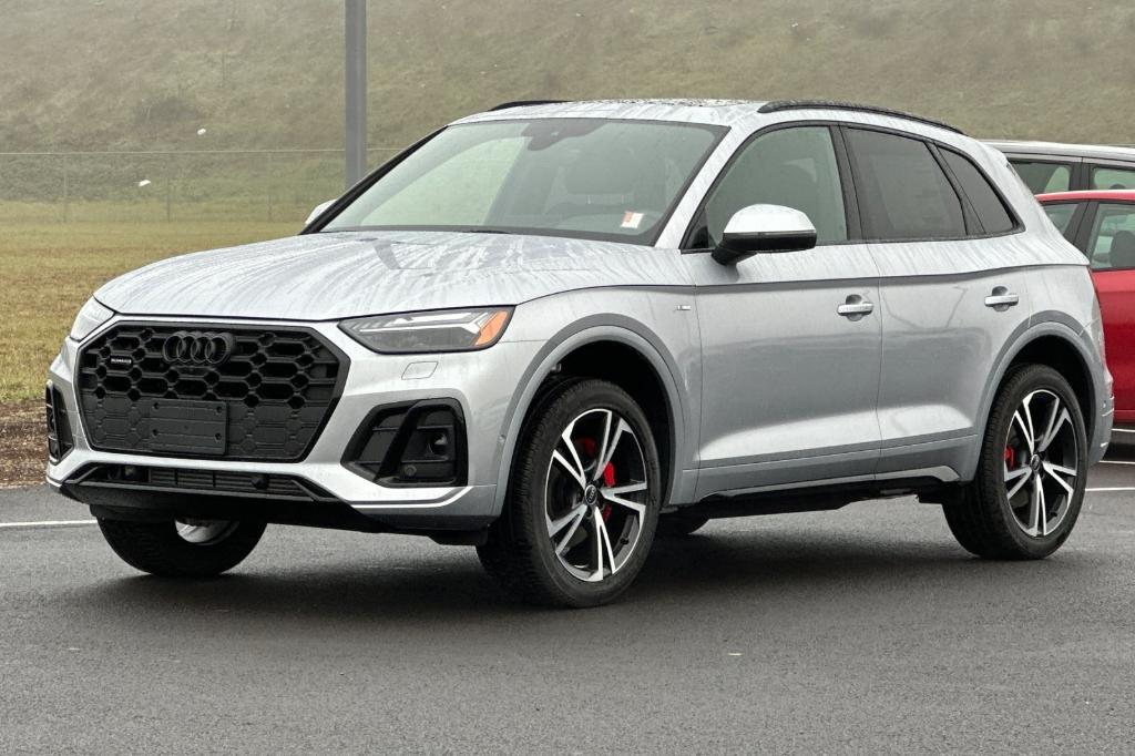 new 2025 Audi Q5 car, priced at $59,900