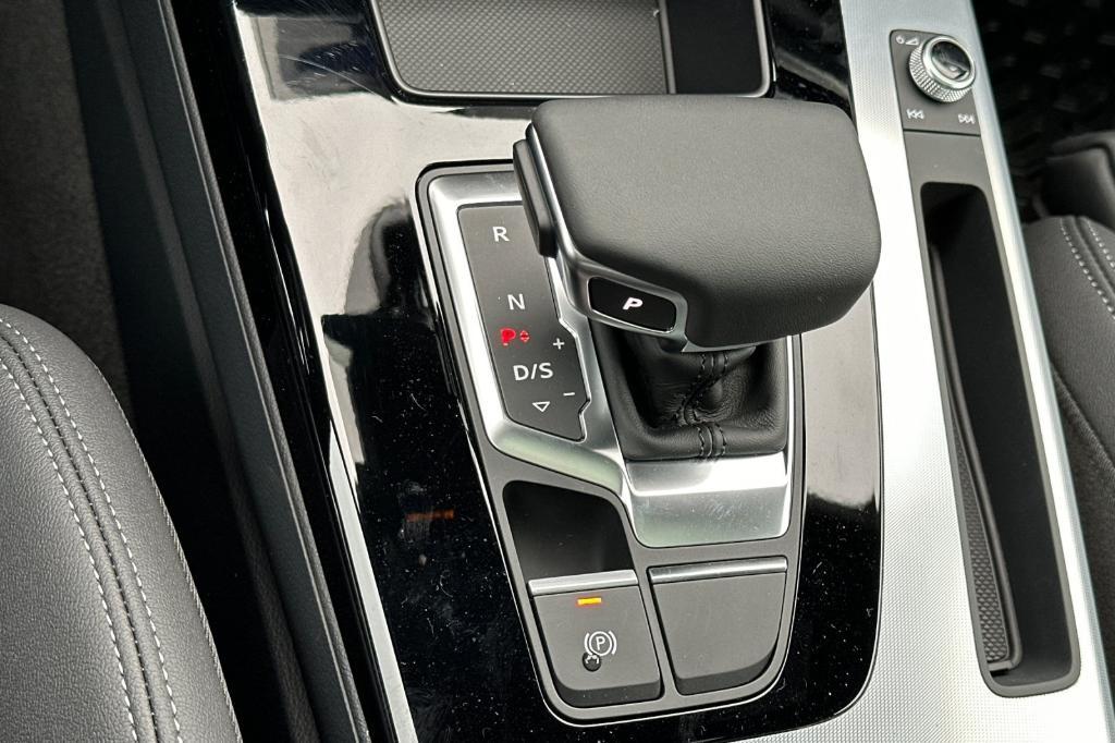 new 2025 Audi Q5 car, priced at $50,650