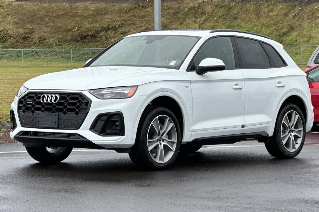 new 2025 Audi Q5 car, priced at $50,150