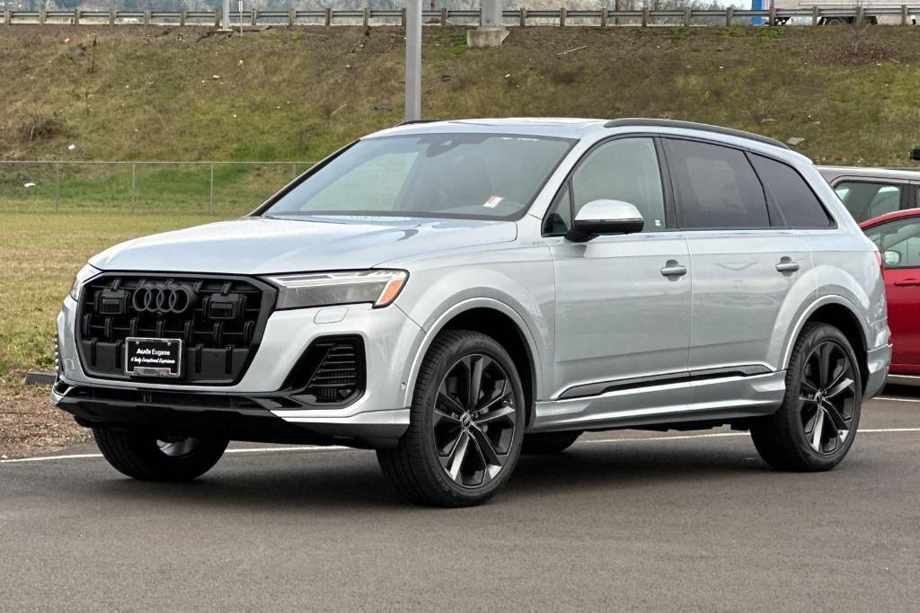 new 2025 Audi Q7 car, priced at $69,840