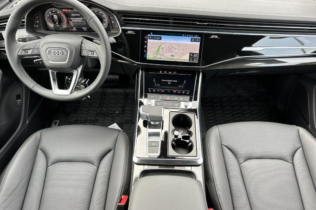 new 2025 Audi Q7 car, priced at $69,840