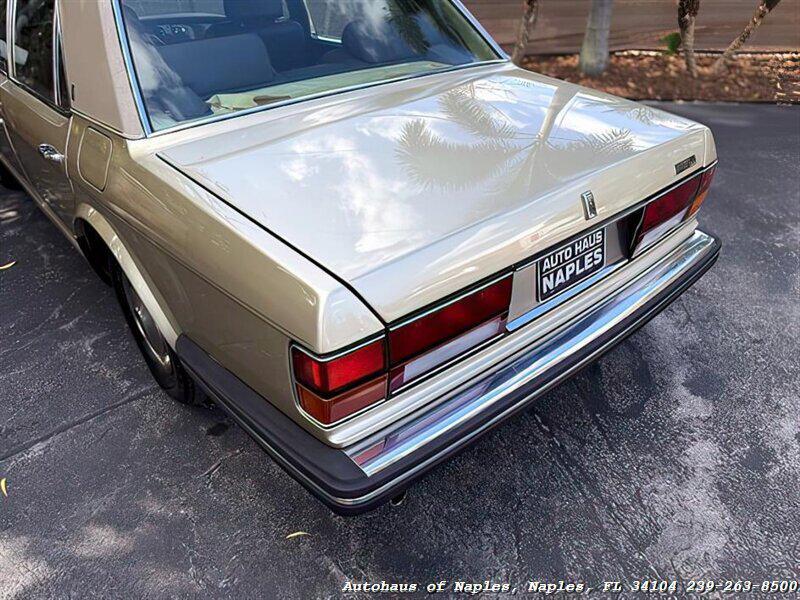 used 1981 Rolls-Royce Silver Spur car, priced at $17,900