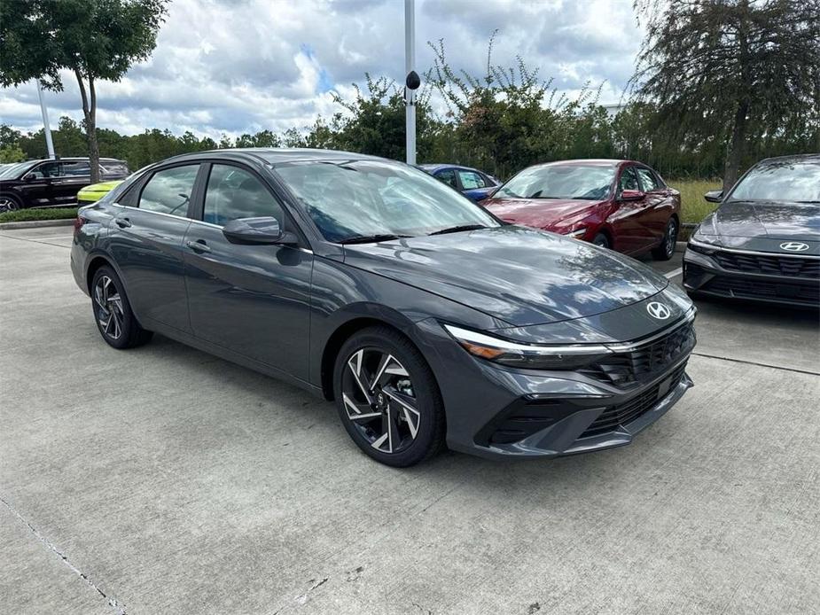 new 2024 Hyundai Elantra car, priced at $27,020