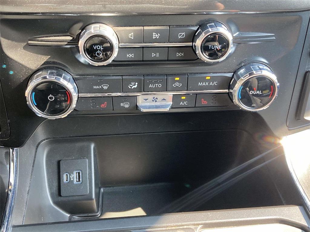 used 2022 Ford F-150 car, priced at $38,995