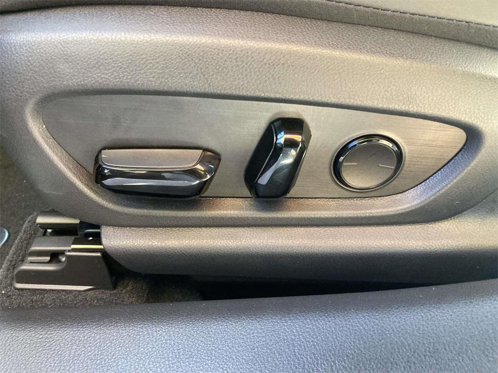 new 2025 Lexus ES 350 car, priced at $48,190