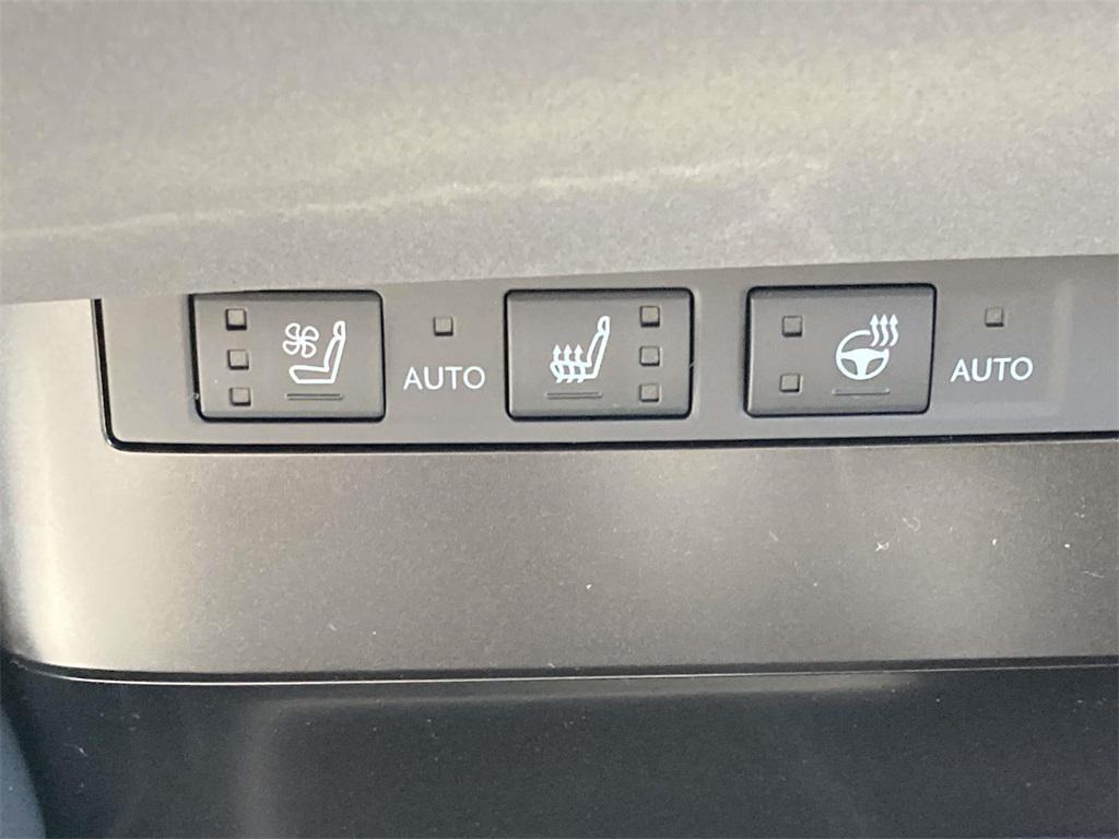 new 2025 Lexus ES 350 car, priced at $48,190