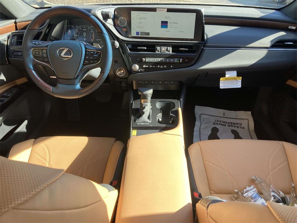 new 2025 Lexus ES 350 car, priced at $56,350