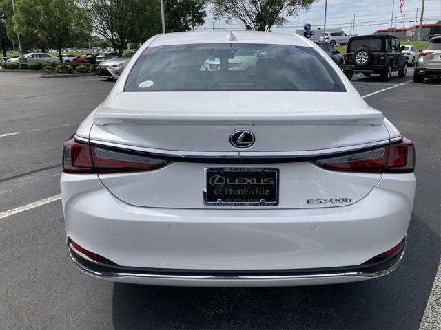 new 2024 Lexus ES 300h car, priced at $54,275