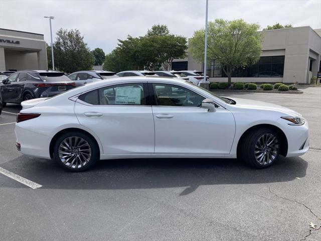 new 2024 Lexus ES 300h car, priced at $54,275