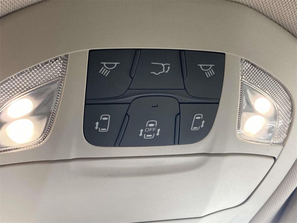 used 2021 Chrysler Pacifica car, priced at $16,500