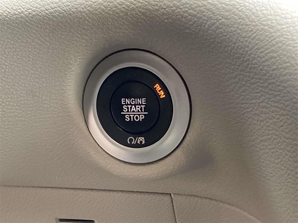 used 2021 Chrysler Pacifica car, priced at $16,500