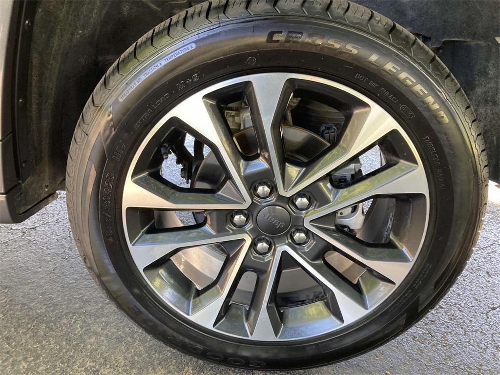 used 2022 Jeep Grand Cherokee car, priced at $32,500