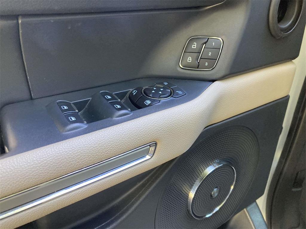 used 2024 Ford Expedition car, priced at $52,500