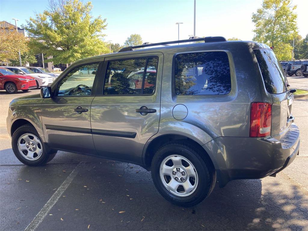 used 2011 Honda Pilot car, priced at $5,500