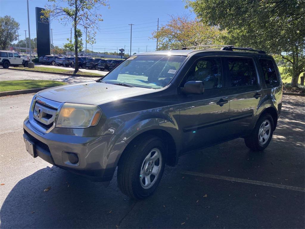 used 2011 Honda Pilot car, priced at $5,500