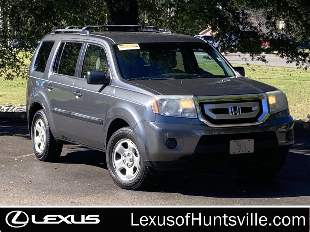 used 2011 Honda Pilot car, priced at $5,500