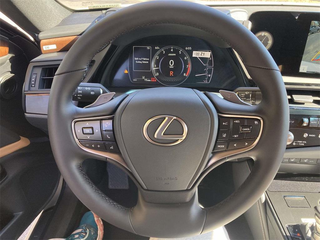 new 2025 Lexus ES 350 car, priced at $50,405