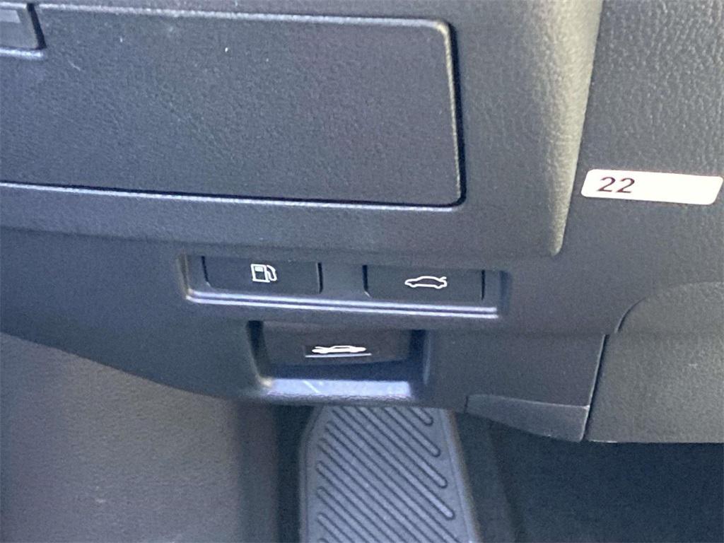 new 2025 Lexus ES 350 car, priced at $50,405