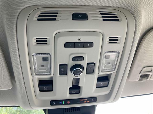 used 2024 GMC Yukon XL car, priced at $75,995