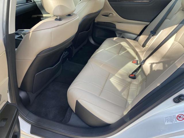 used 2019 Lexus ES 350 car, priced at $33,995