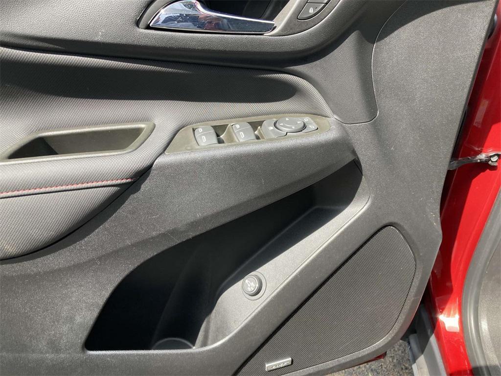 used 2023 Chevrolet Equinox car, priced at $21,468
