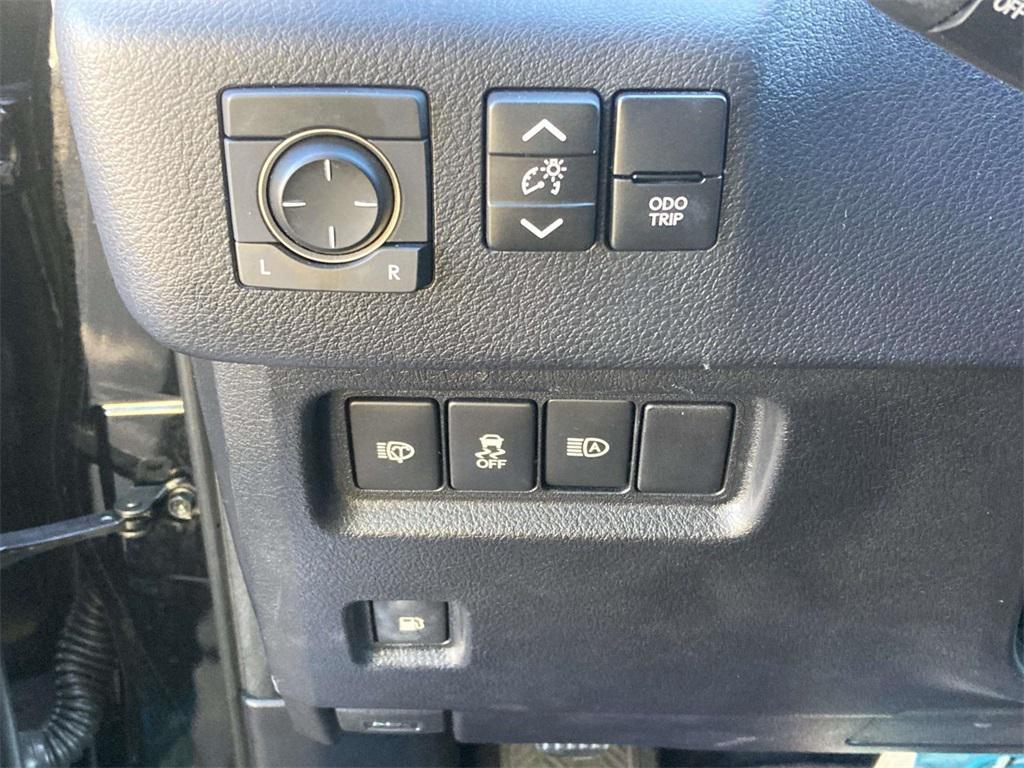 used 2020 Lexus GX 460 car, priced at $43,995