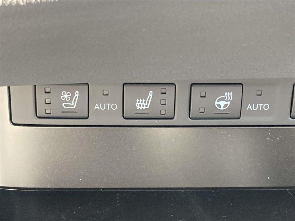 new 2025 Lexus ES 350 car, priced at $49,905