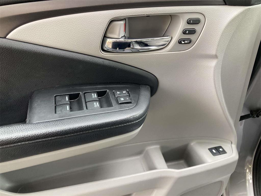 used 2019 Honda Pilot car, priced at $22,995