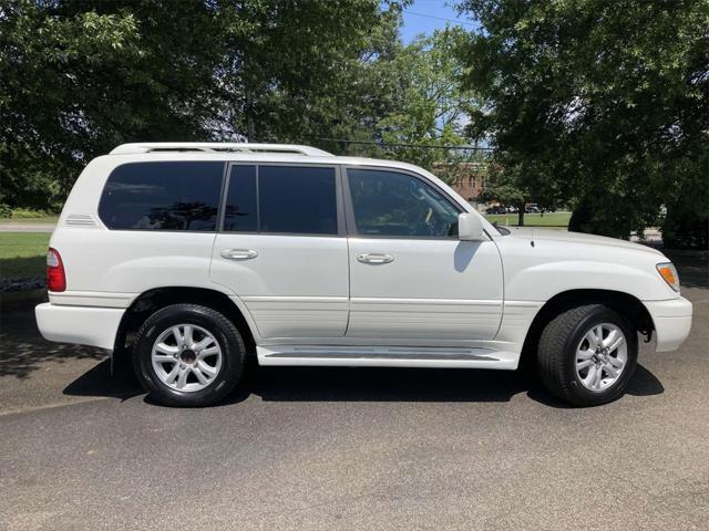 used 2005 Lexus LX 470 car, priced at $9,995