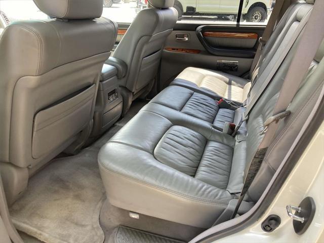 used 2005 Lexus LX 470 car, priced at $9,995