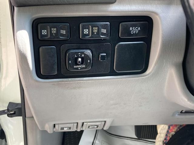 used 2005 Lexus LX 470 car, priced at $9,995