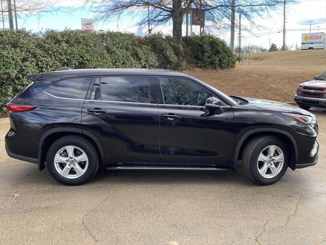 used 2021 Toyota Highlander car, priced at $30,995