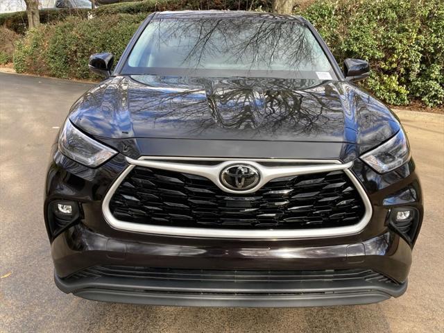 used 2021 Toyota Highlander car, priced at $30,995