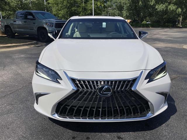 new 2025 Lexus ES 300h car, priced at $58,600