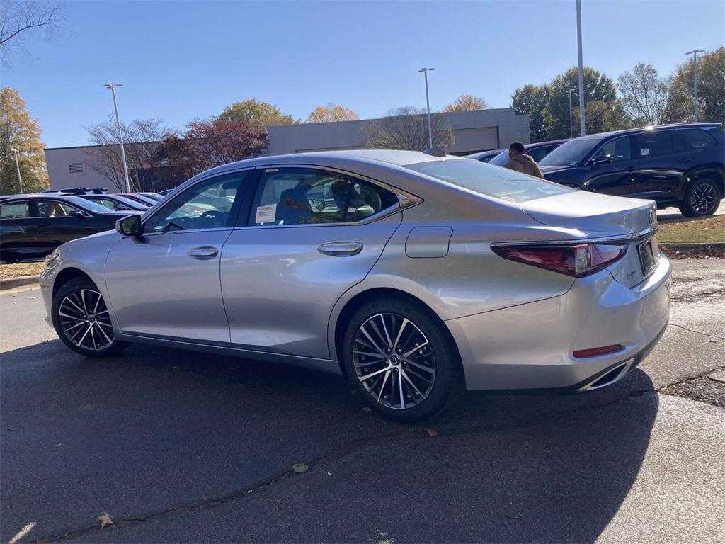 new 2025 Lexus ES 350 car, priced at $50,295