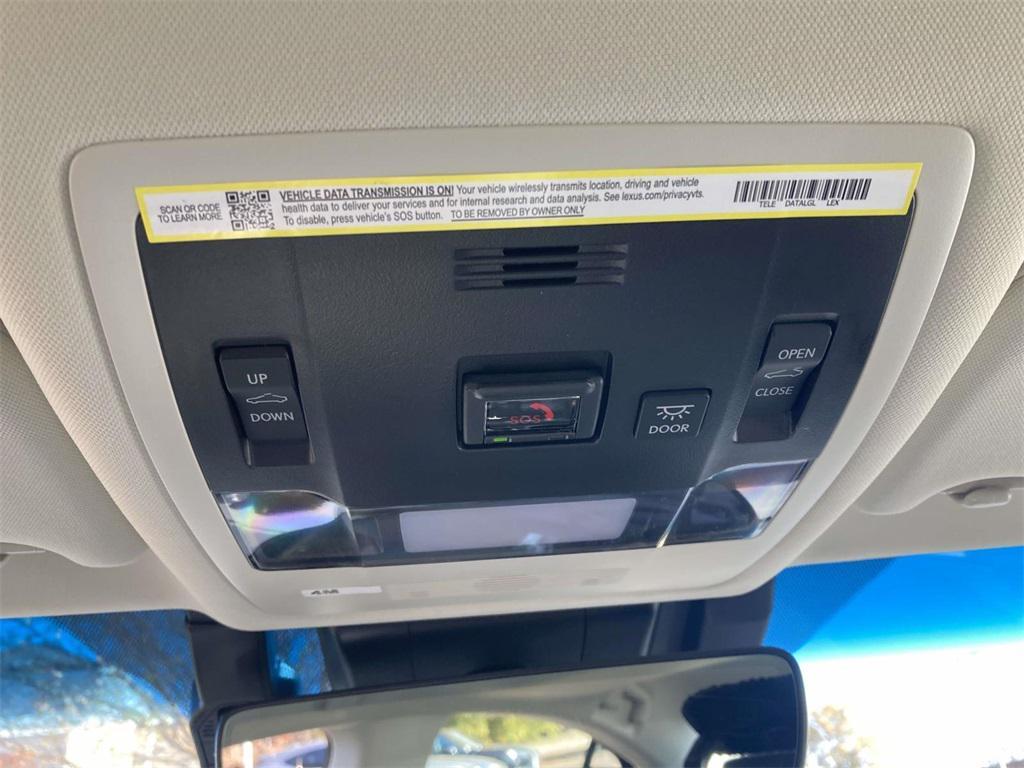 new 2025 Lexus ES 350 car, priced at $50,295