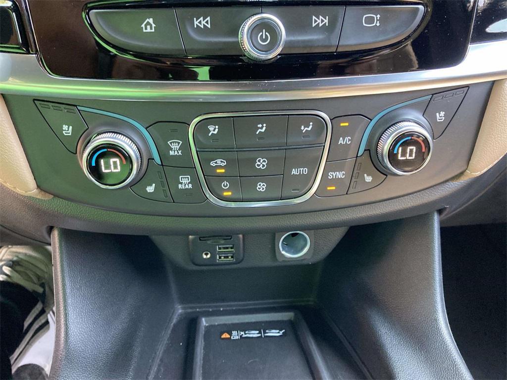 used 2023 Chevrolet Traverse car, priced at $39,500