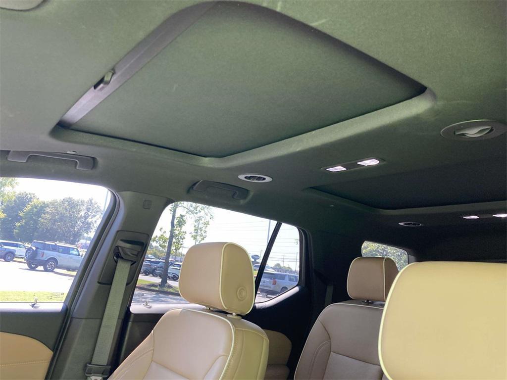 used 2023 Chevrolet Traverse car, priced at $39,500